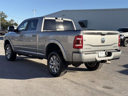 Used 2021 RAM 2500 Limited w/ Body Color Bumper Group image 3