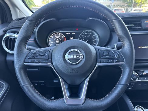 Used 2025 Nissan Versa SR w/ Trunk Package FWD image 10