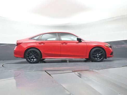 Used 2023 Honda Civic Sport image 29