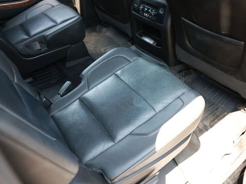 Used 2015 Chevrolet Suburban LTZ AWD/4WD image 16