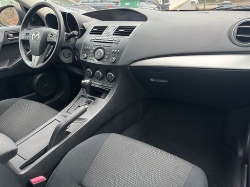Used 2013 MAZDA MAZDA3 i Touring image 12