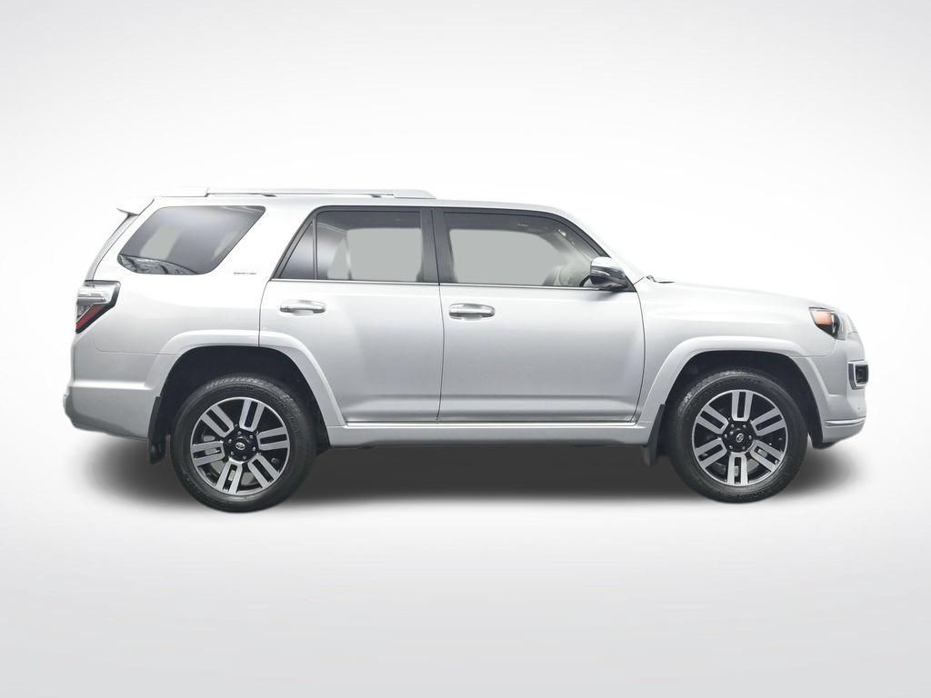 Used 2021 Toyota 4Runner Limited AWD/4WD image 4