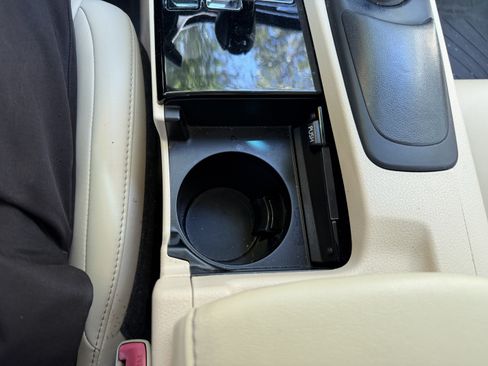 Used 2013 Lexus ES 350 w/ Premium Pkg FWD image 27