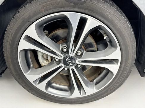 Used 2016 Kia Forte EX image 34