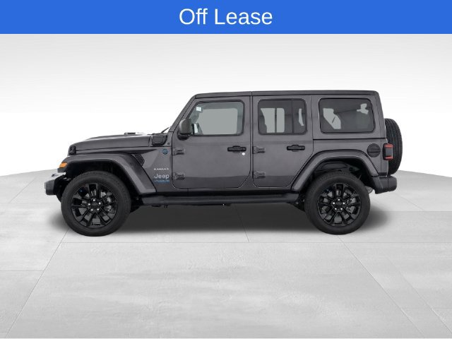 Used 2022 Jeep Wrangler Unlimited Sahara w/ Cold Weather Group AWD/4WD image 6
