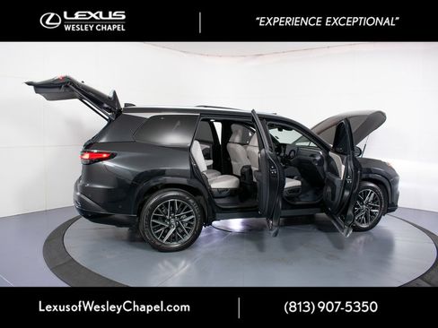 Used 2024 Lexus TX 350 FWD w/ Captains Chair Package image 17