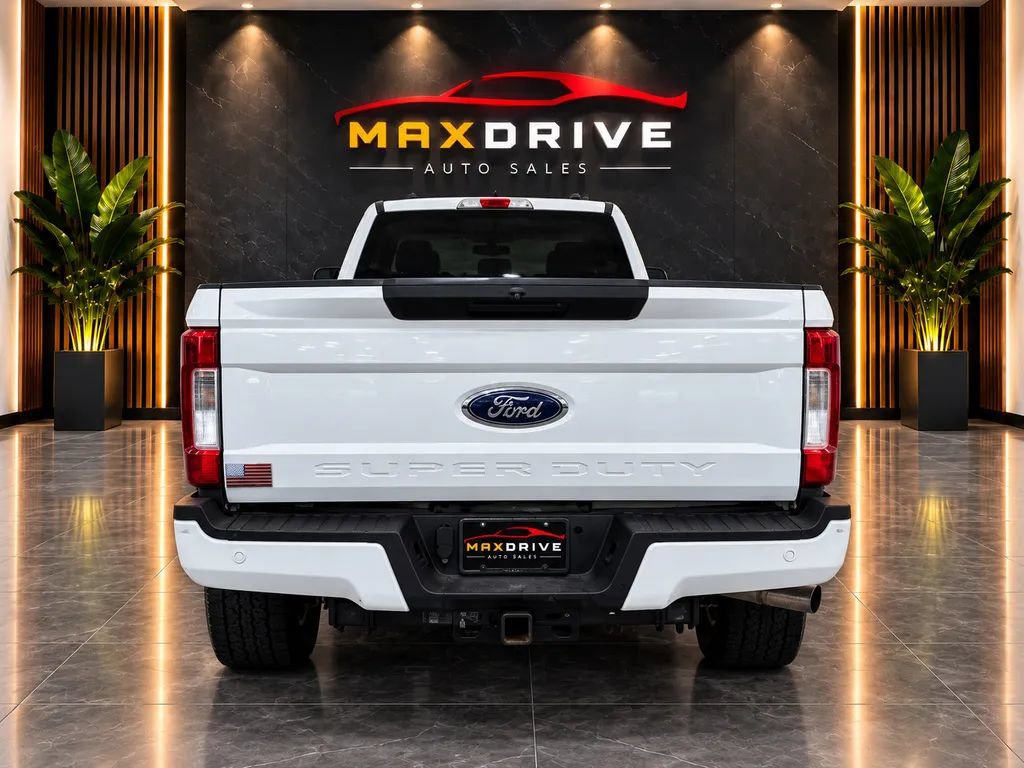 Used 2018 Ford F250 XL w/ Power Equipment Group AWD/4WD image 5