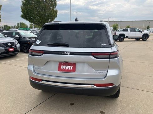 New 2025 Jeep Grand Cherokee Limited w/ Trailer Tow Package image 7