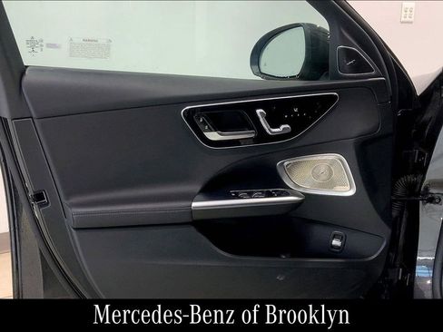 Used 2022 Mercedes-Benz C 300 4MATIC Sedan image 25