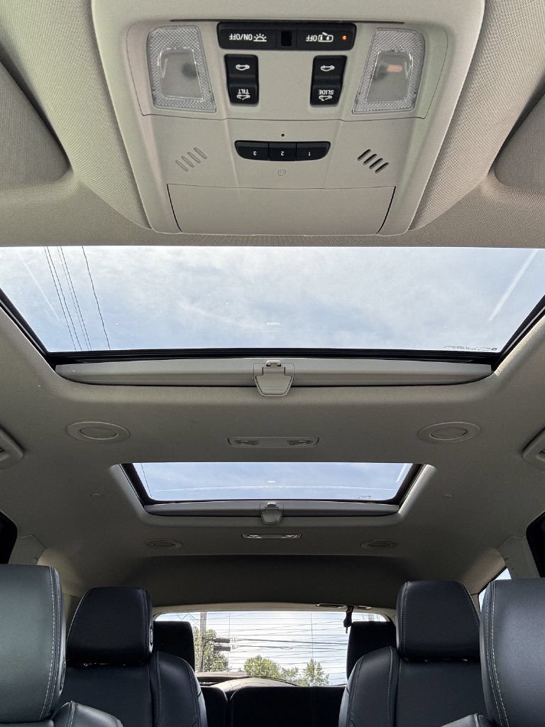 Used 2018 Buick Enclave Essence FWD image 15