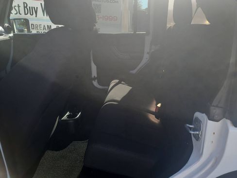 Used 2013 Jeep Wrangler Unlimited Sport image 20