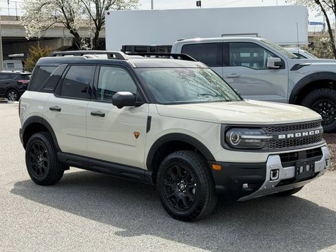 Certified 2025 Ford Bronco Sport Badlands image 1