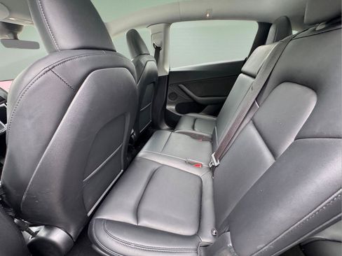Used 2023 Tesla Model Y AWD image 22
