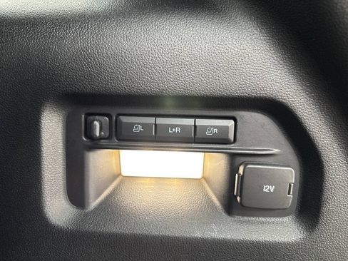 Used 2020 Ford Explorer Platinum w/ Premium Technology Package AWD/4WD image 8