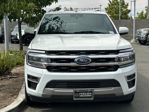 Used 2024 Ford Expedition Limited RWD image 3