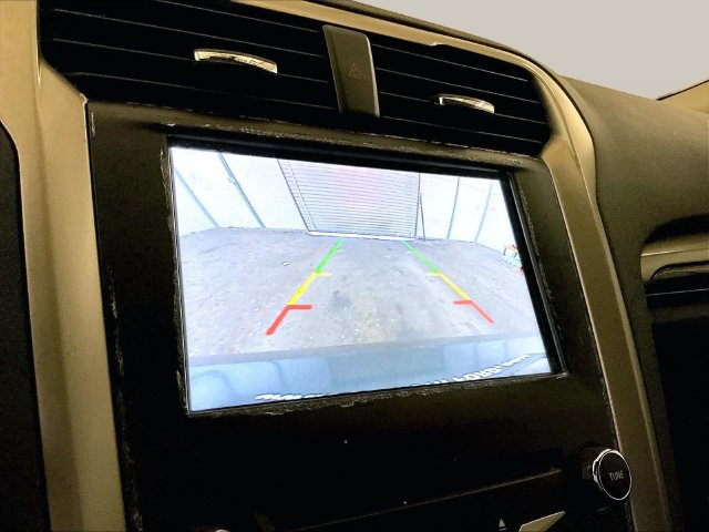 Used 2015 Ford Fusion SE w/ Equipment Group 202A FWD image 21