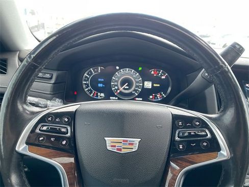 Used 2016 Cadillac Escalade Premium image 11