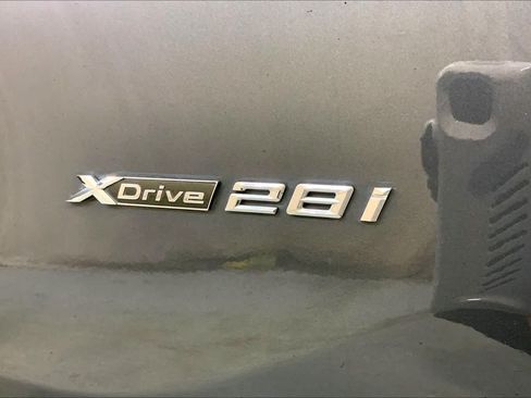 Used 2018 BMW X1 xDrive28i AWD/4WD image 9