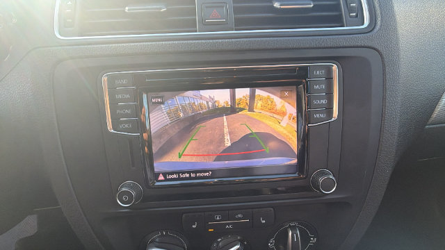 Used 2017 Volkswagen Jetta SE FWD image 32