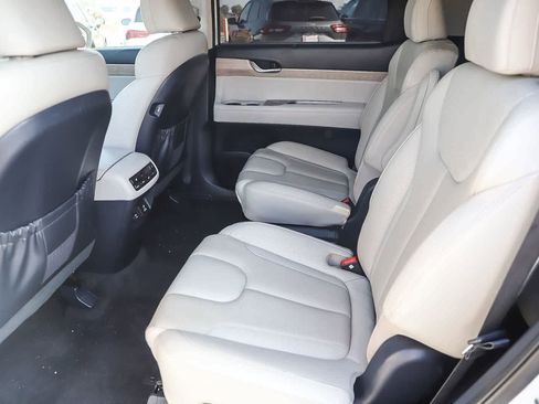 Used 2020 Hyundai Palisade SEL w/ Premium Package image 18