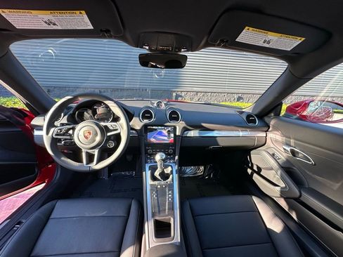 Certified 2025 Porsche 718 Cayman image 6
