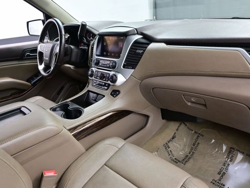 Used 2015 GMC Yukon XL SLT w/ Open Road Package image 14