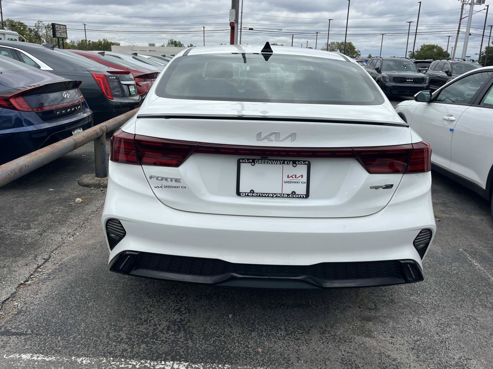 Used 2022 Kia Forte GT-Line FWD image 5