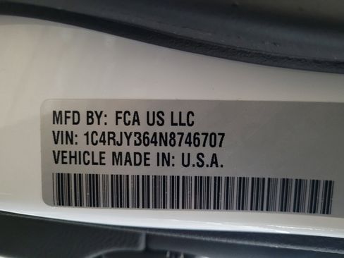 Used 2022 Jeep Grand Cherokee Limited 4xe image 33