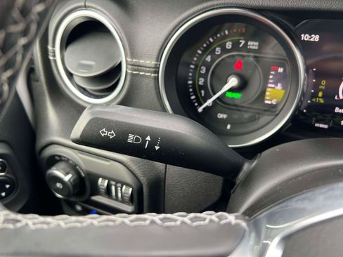 Used 2021 Jeep Wrangler Unlimited Sahara w/ Cold Weather Group image 20