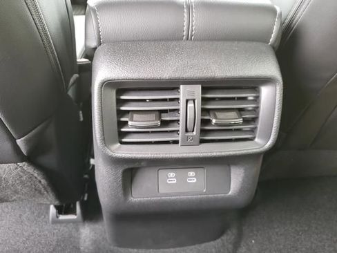 New 2026 Nissan Murano SV image 16