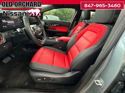 Used 2025 Chevrolet Equinox EV RS FWD image 11