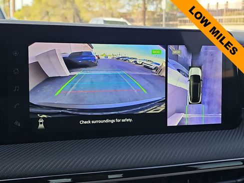 Used 2025 Nissan Kicks SR FWD image 26