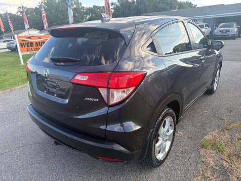 Used 2016 Honda HR-V EX image 8