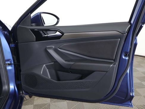 Used 2019 Volkswagen Jetta SEL Premium image 26