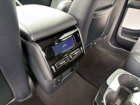 Used 2025 Lincoln Aviator Reserve w/ Equipment Group 201A AWD/4WD image 16