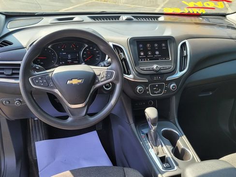 Used 2022 Chevrolet Equinox LT FWD image 24