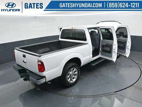 Used 2016 Ford F250 XLT w/ XLT Premium Package image 46