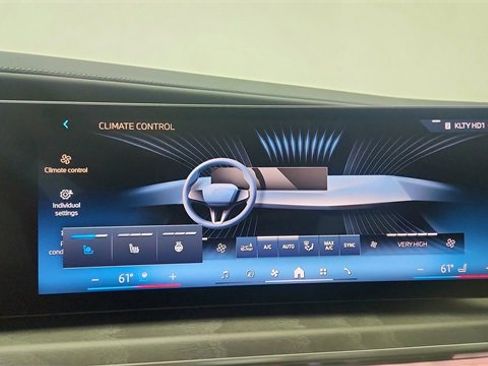 Used 2025 BMW i7 eDrive50 image 52