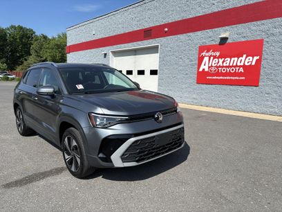Used 2025 Volkswagen Taos SE