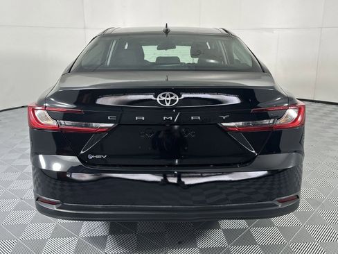 Used 2025 Toyota Camry LE FWD image 7