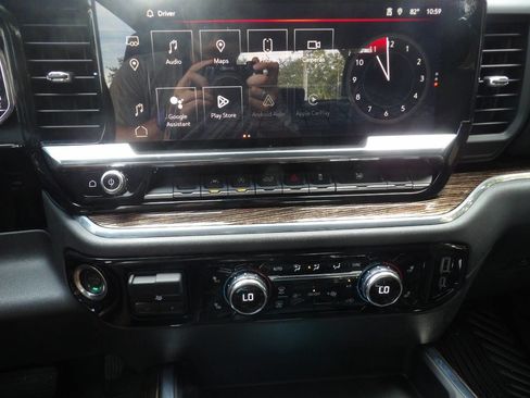 Used 2025 GMC Sierra 1500 Elevation image 33