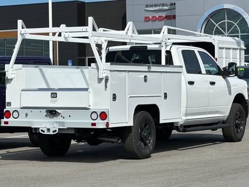 New 2026 RAM 3500 Tradesman AWD/4WD image 4
