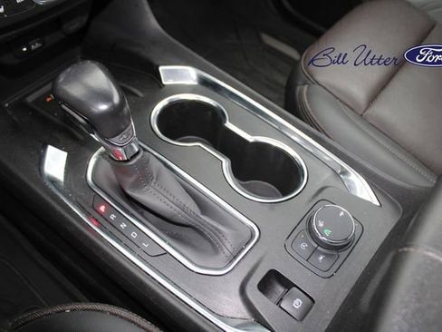 Used 2022 Chevrolet Traverse High Country w/ LPO, Floor Liner Package image 16