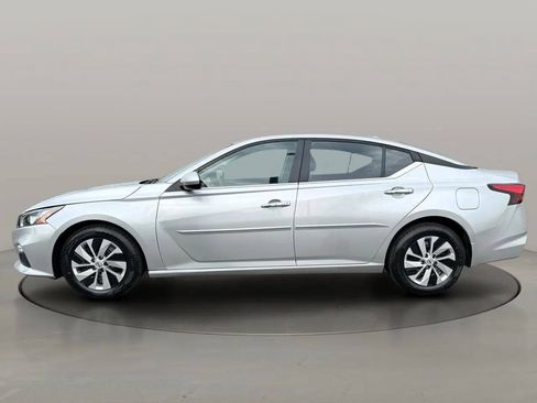 Used 2019 Nissan Altima 2.5 S AWD/4WD image 6