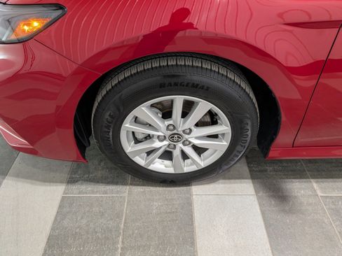 Used 2026 Toyota Camry LE image 7