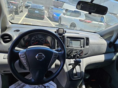 Used 2018 Nissan NV200 SV w/ Navigation Package FWD image 7