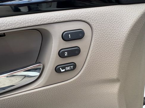 Certified 2018 Honda Pilot Touring image 11