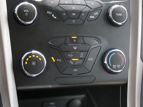 Used 2019 Ford Fusion S FWD image 23