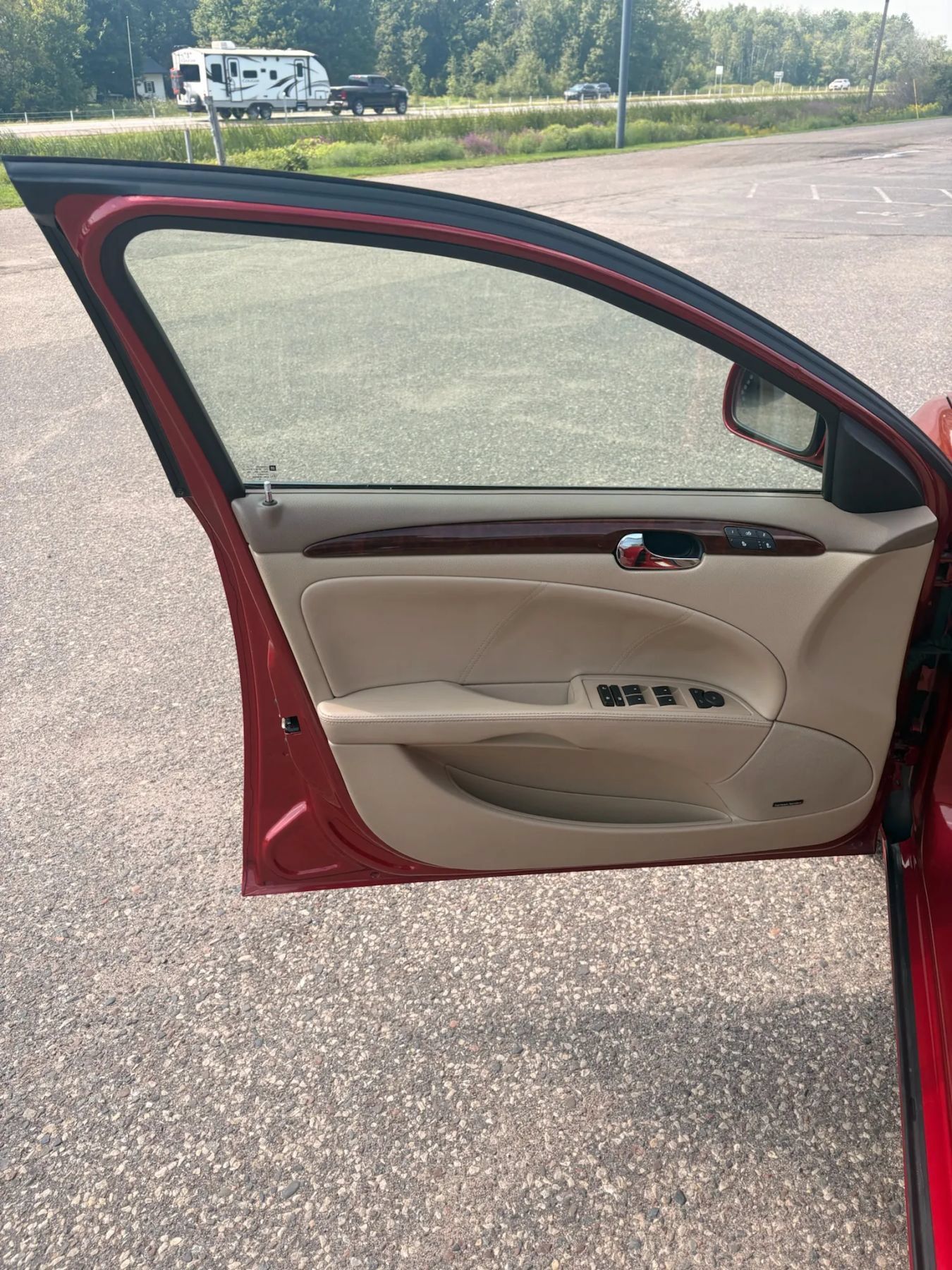 Used 2006 Buick Lucerne CXS w/ Driver Confidence Package FWD image 11