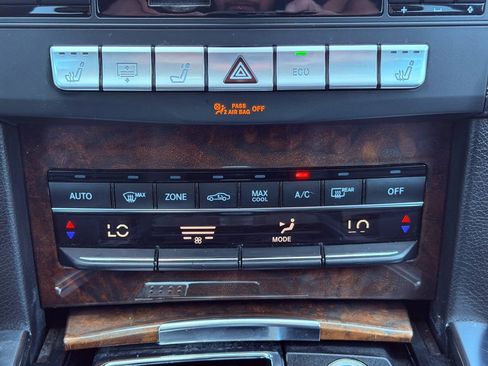 Used 2014 Mercedes-Benz E 350 Sedan w/ Premium 1 Package image 34